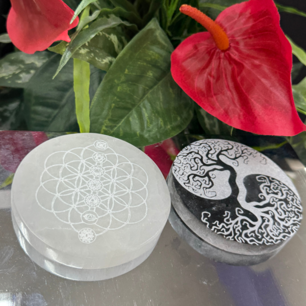 SELENITE CHARGING PLATE – Cleanse, Recharge & Radiate Light