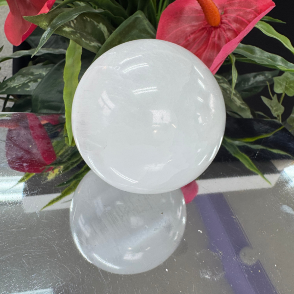 SELENITE SPHERE – The Moon Energy Crystal